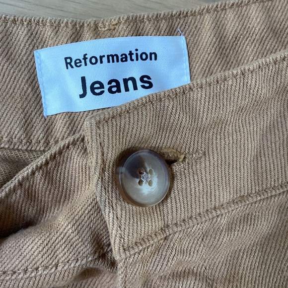 Reformation Marine Jeans in Butterscotch - Picture 3 of 8